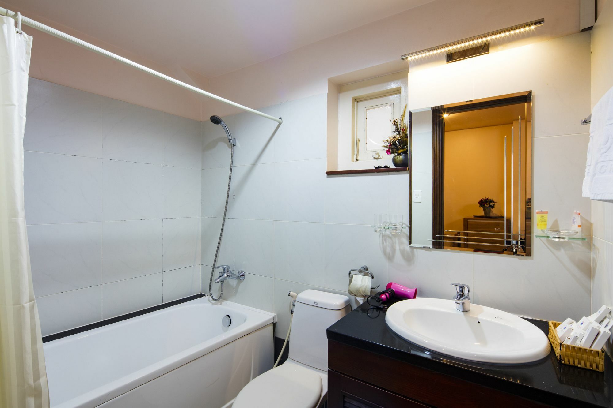 Hotel Vien Dong Phu My Hung 2*