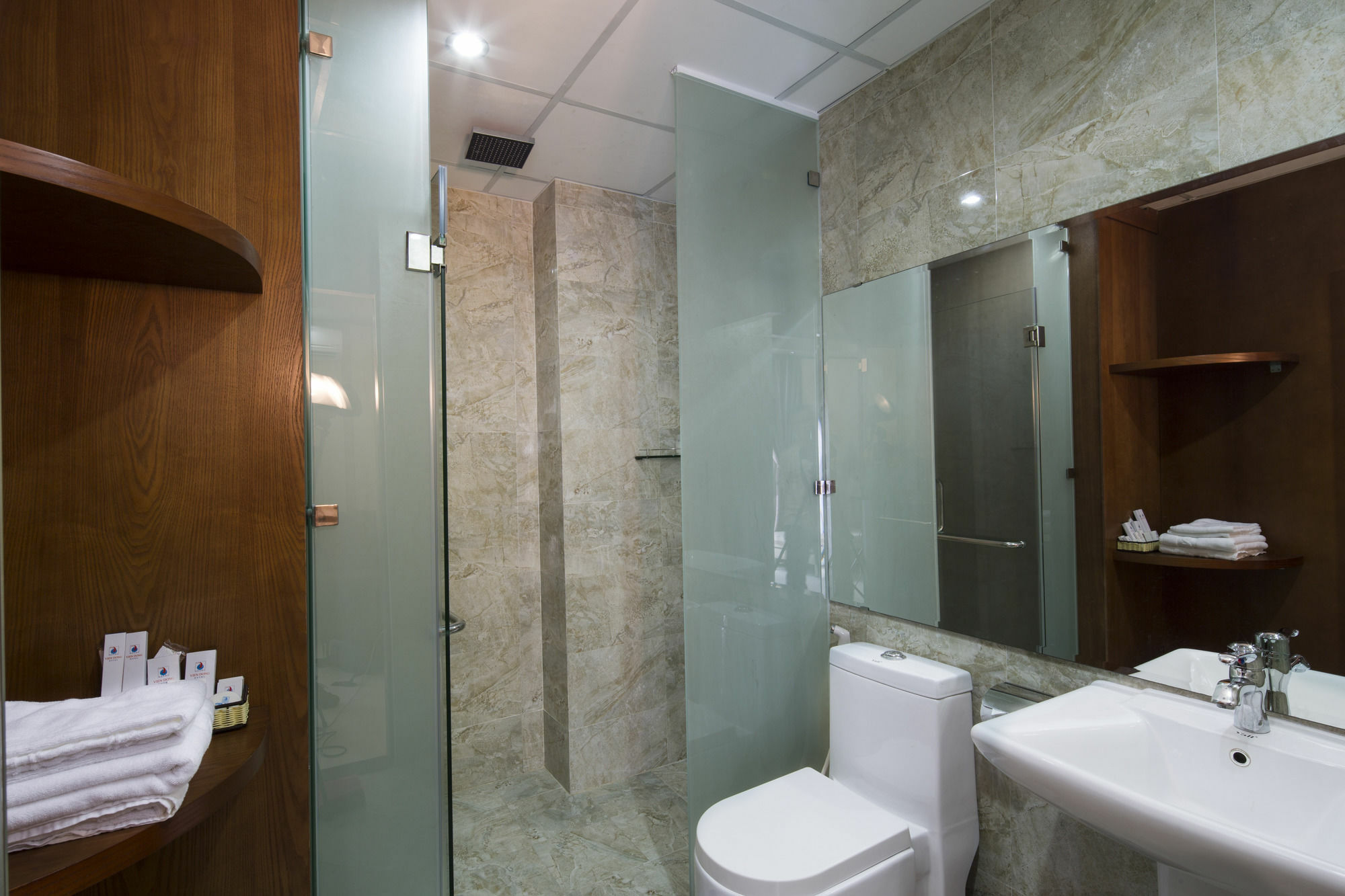 Vien Dong Phu My Hung Hotel
